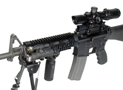 UTG RAIL PICATINNY AR-15 9" - 2-PC DROP-IN MID-LENGTH - Image 3